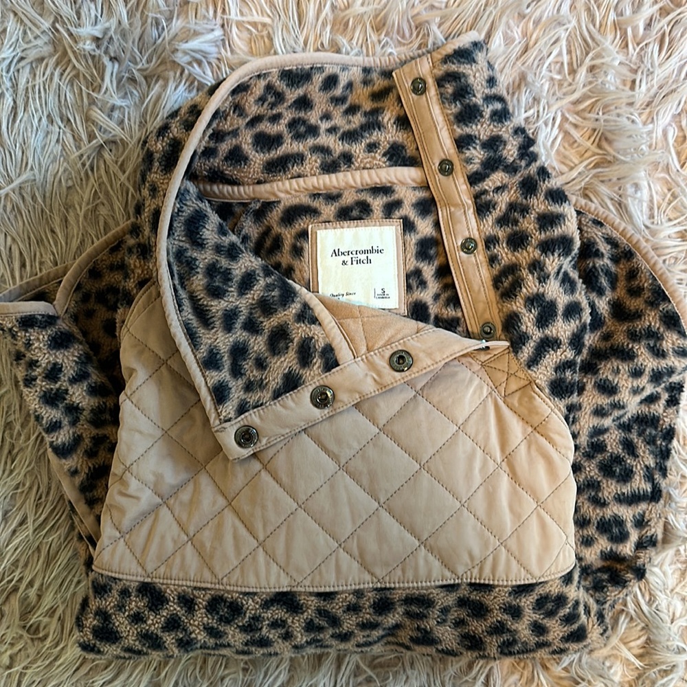 Abercrombie & Fitch Asymmetrical Leopard Fleece Pullover